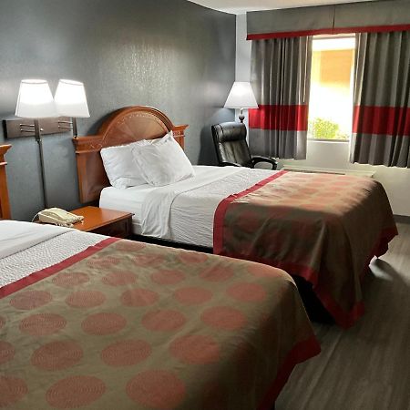 Ramada By Wyndham Macon Hotell Eksteriør bilde