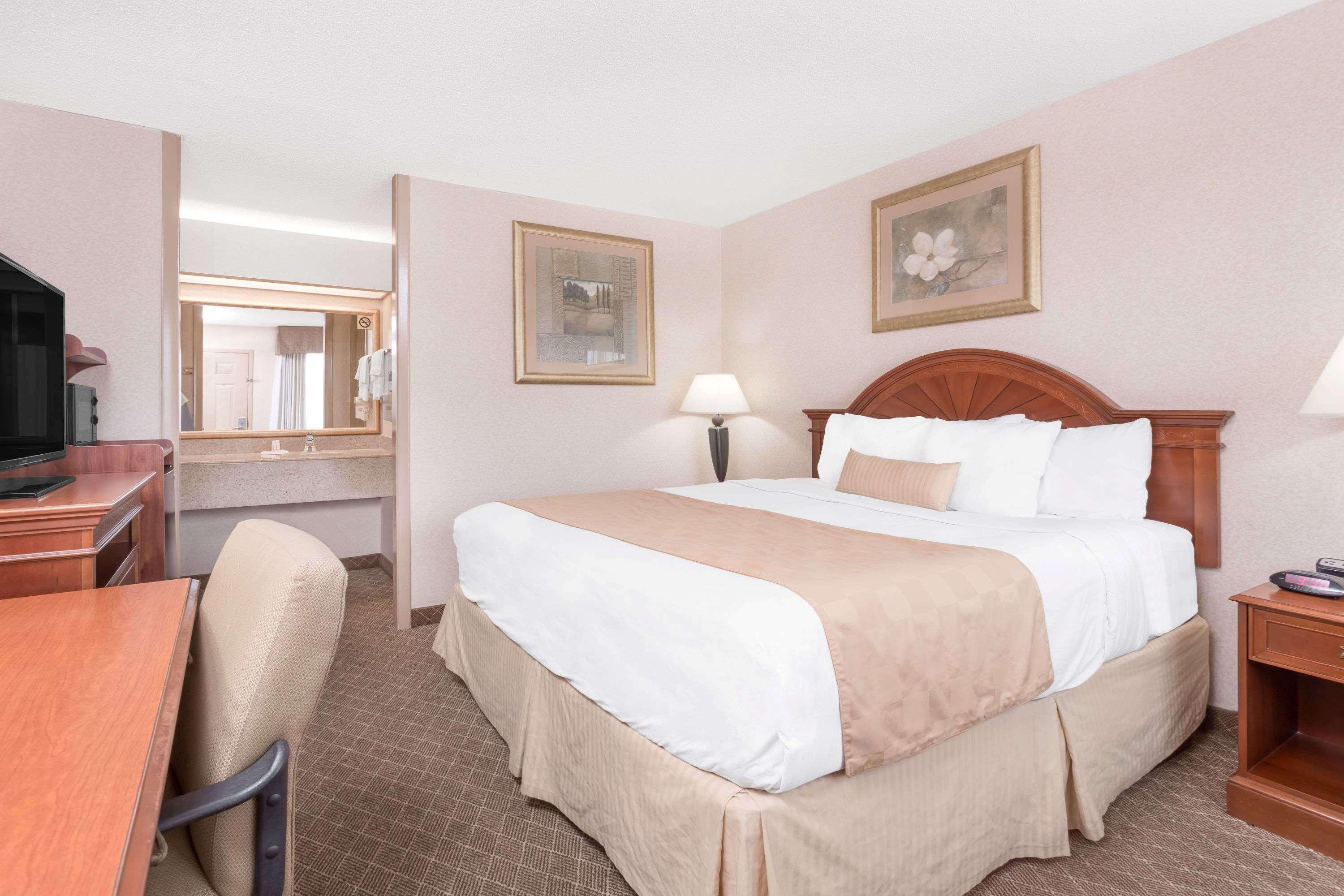 Ramada By Wyndham Macon Hotell Eksteriør bilde