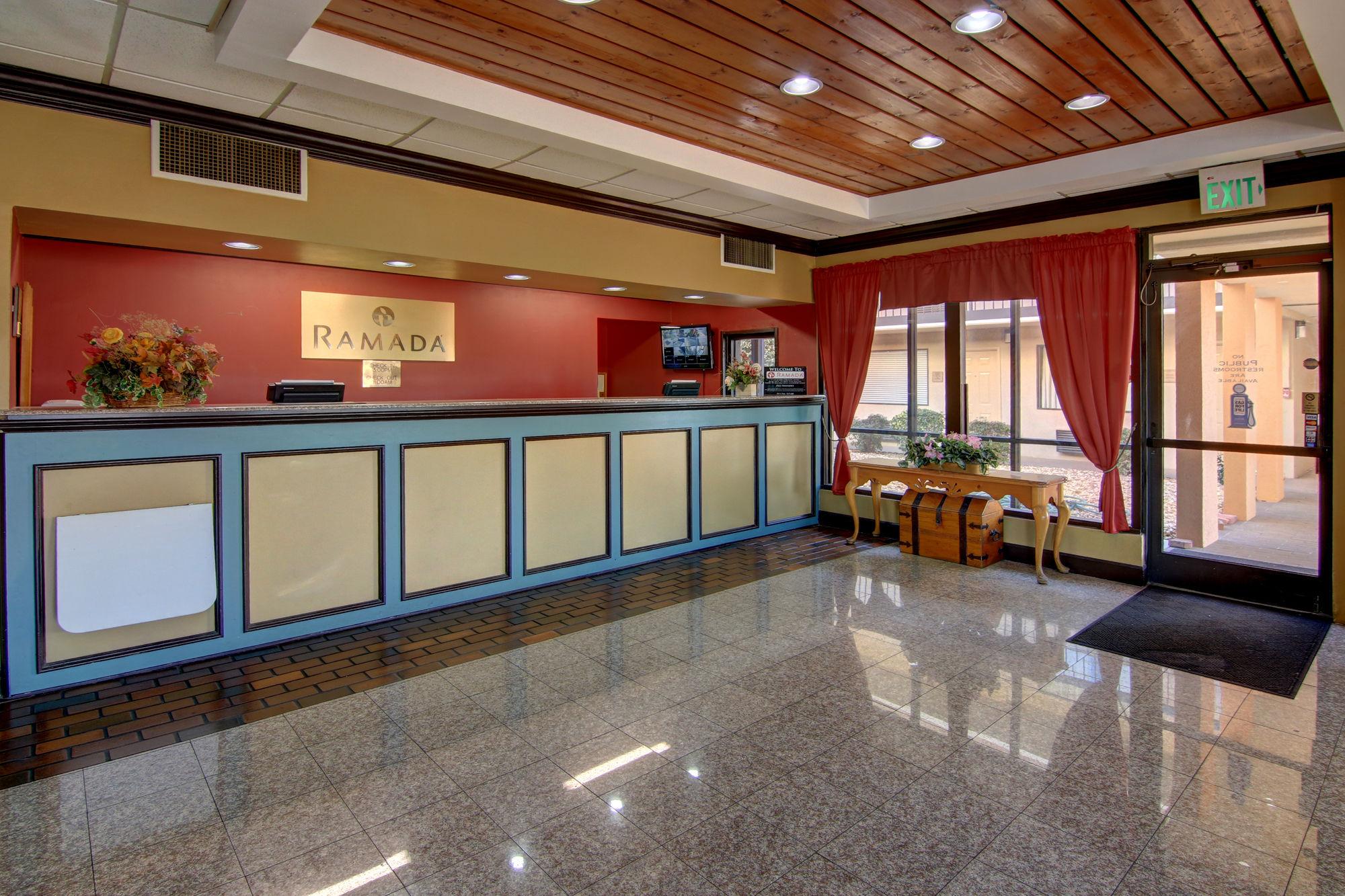 Ramada By Wyndham Macon Hotell Eksteriør bilde